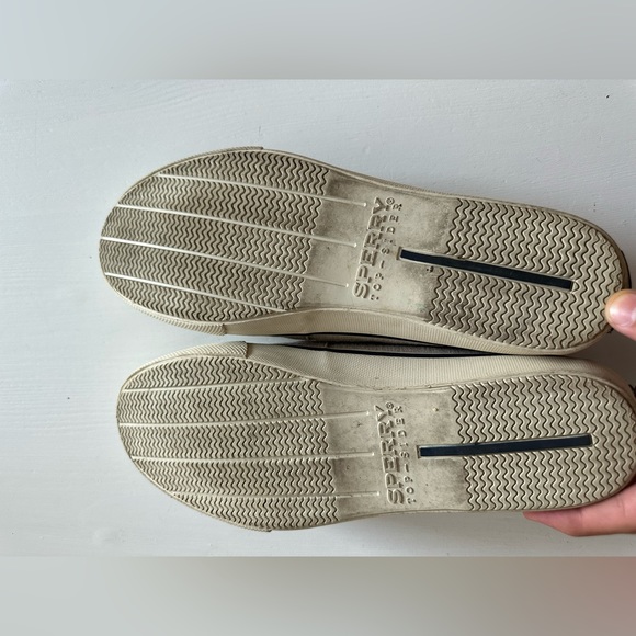 Sperrys - Picture 2 of 7